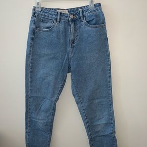 PacSun Classic Blue Mom Jeans Great Condition !!